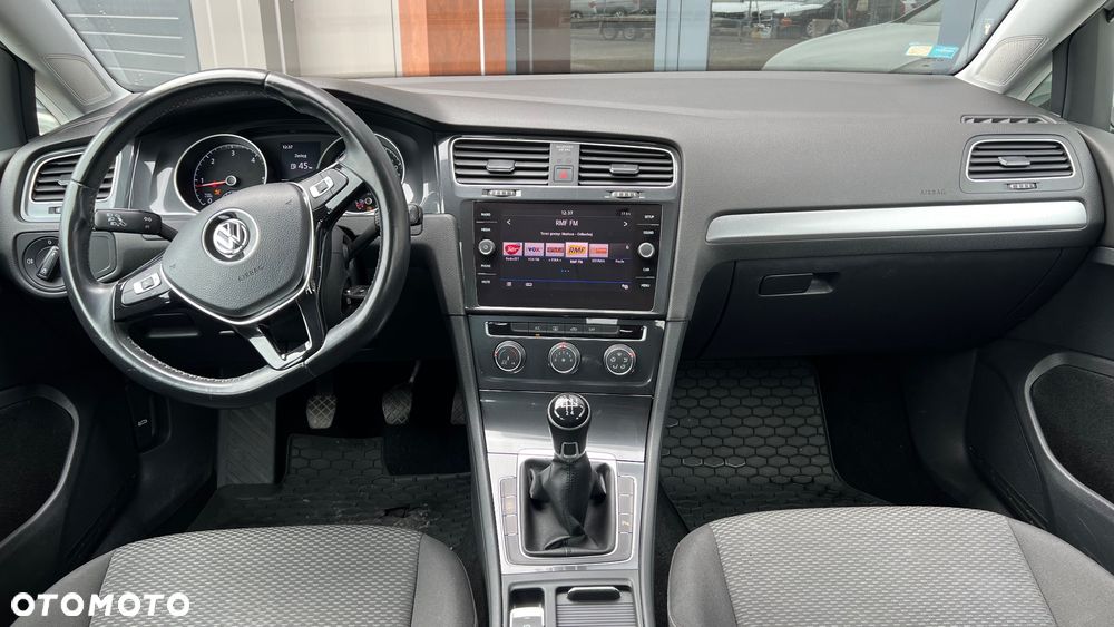 Volkswagen Golf 1.6 TDI BMT Comfortline - 5