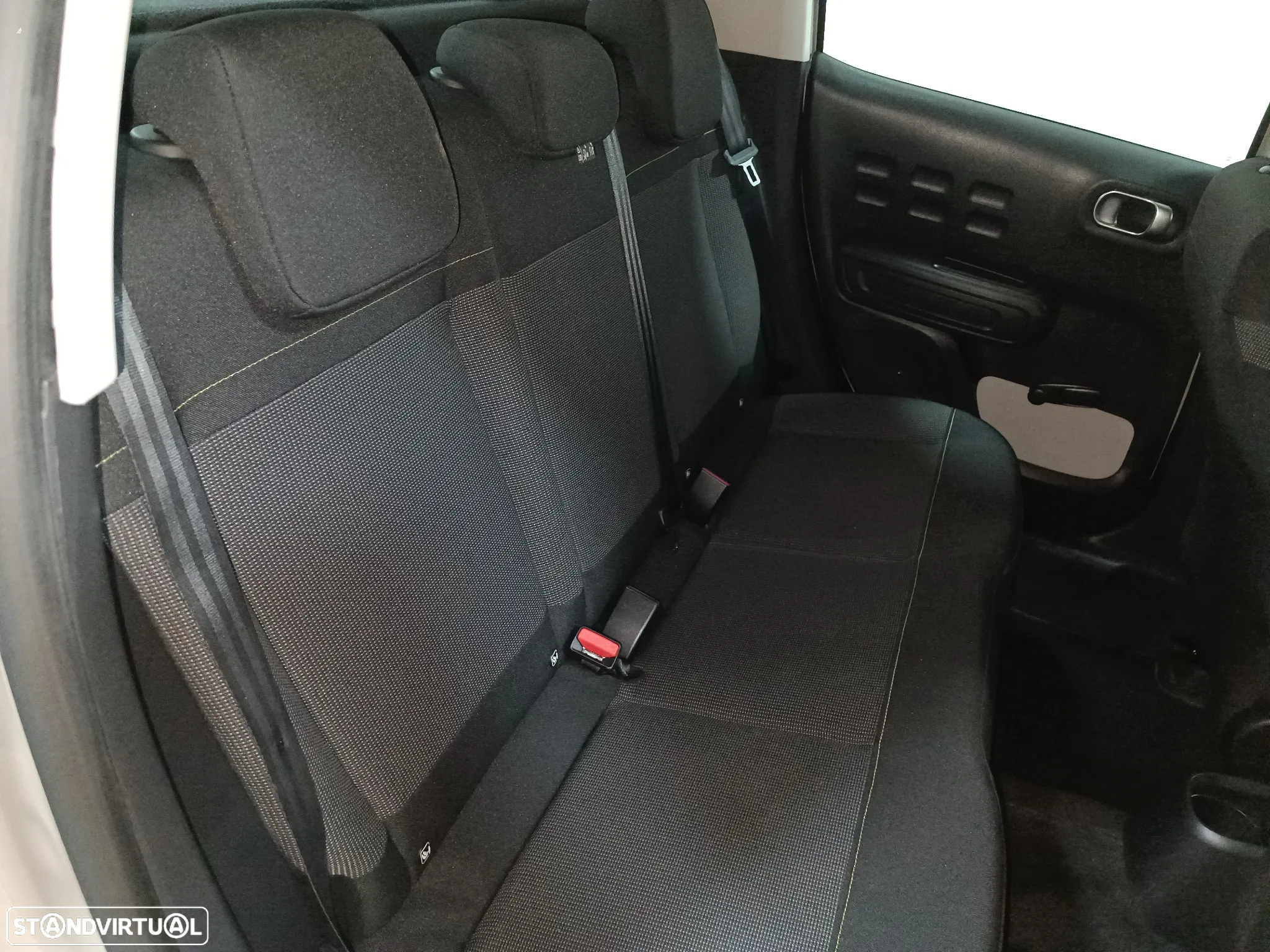 Citroën C3 1.5 BlueHDi Plus - 17