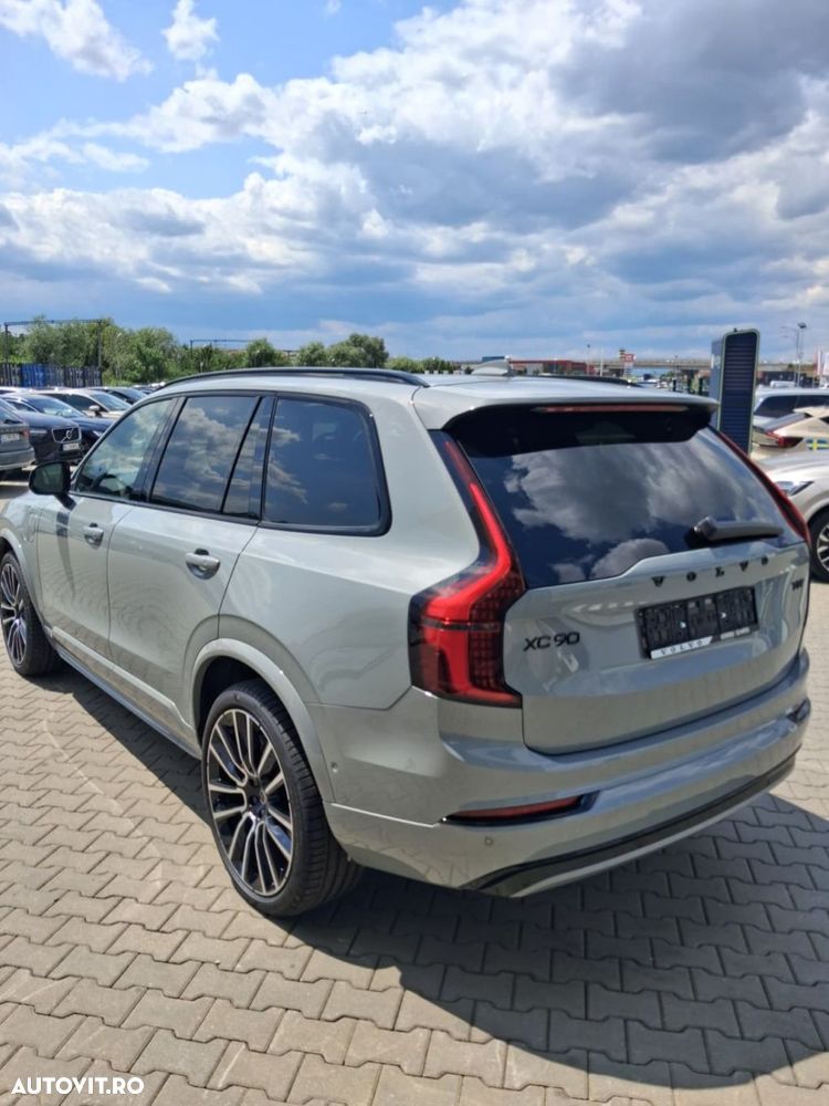 Volvo XC 90 T8 AWD PHEV Ultra Black Edition - 11