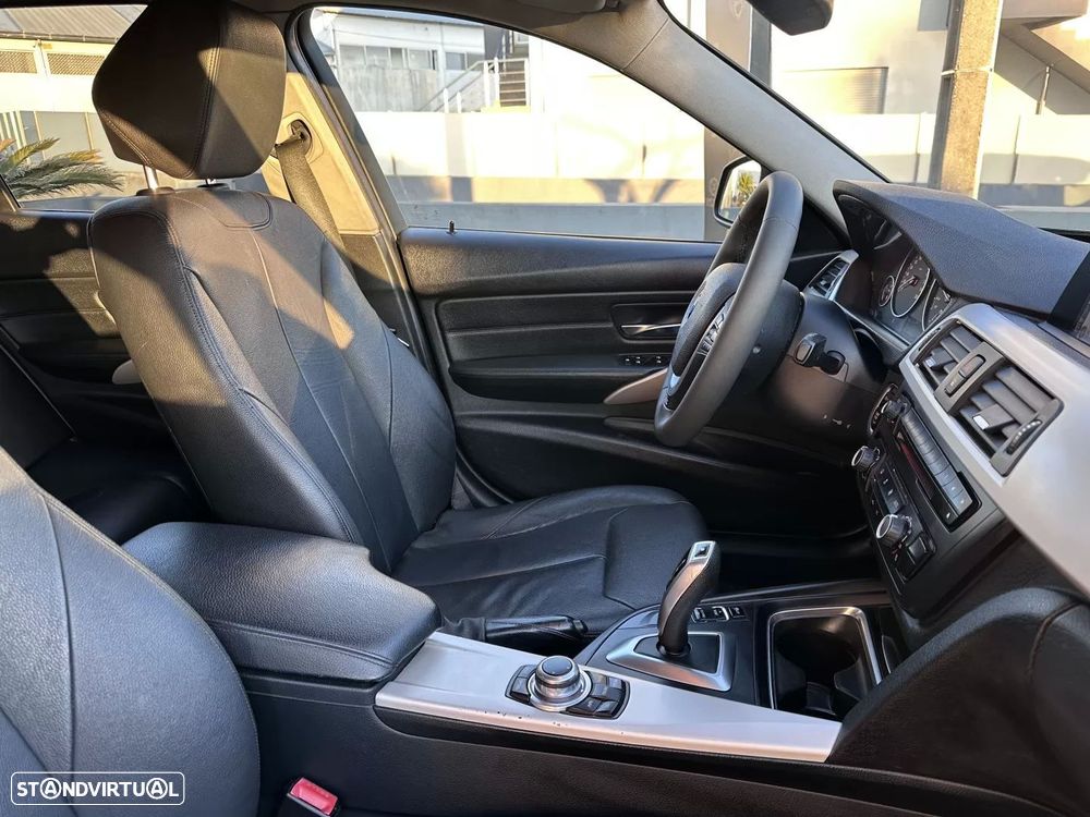 BMW 318 d Aut. Sport Line - 50