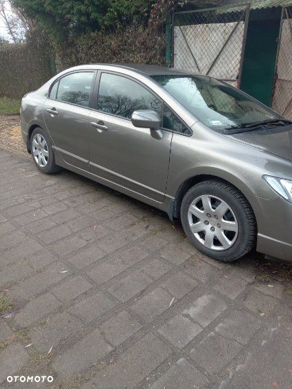 Honda Civic 1.8 Comfort - 3