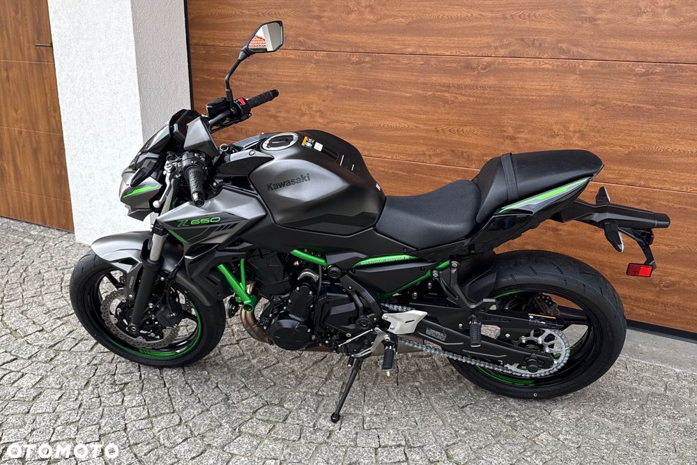 Kawasaki Z 650 - 21