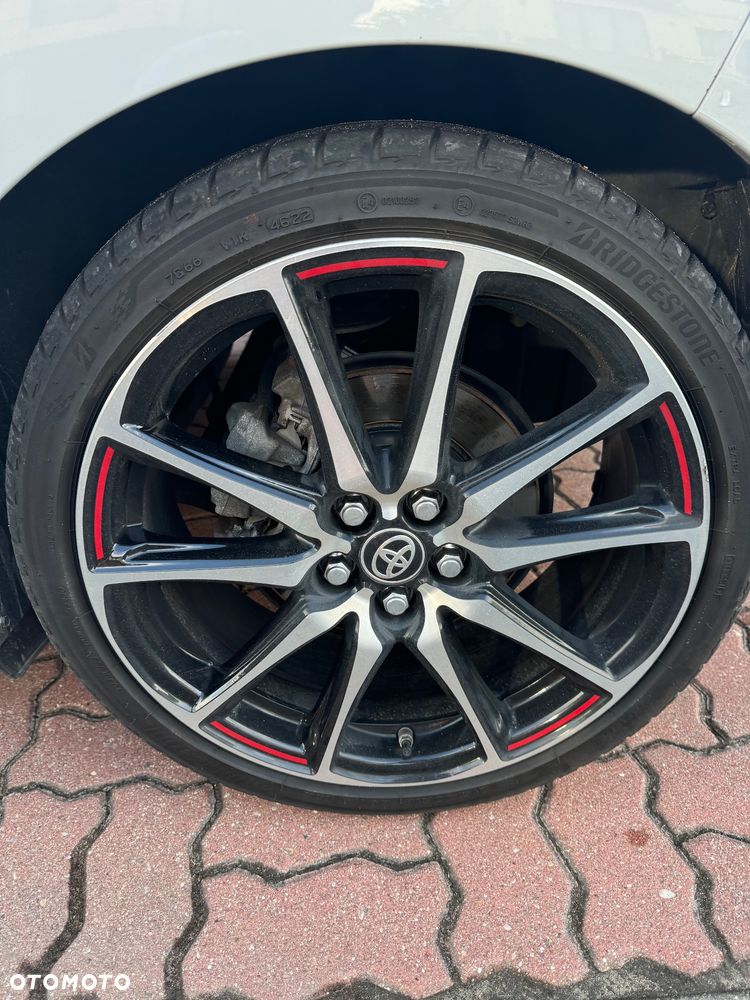 Toyota Yaris - 16