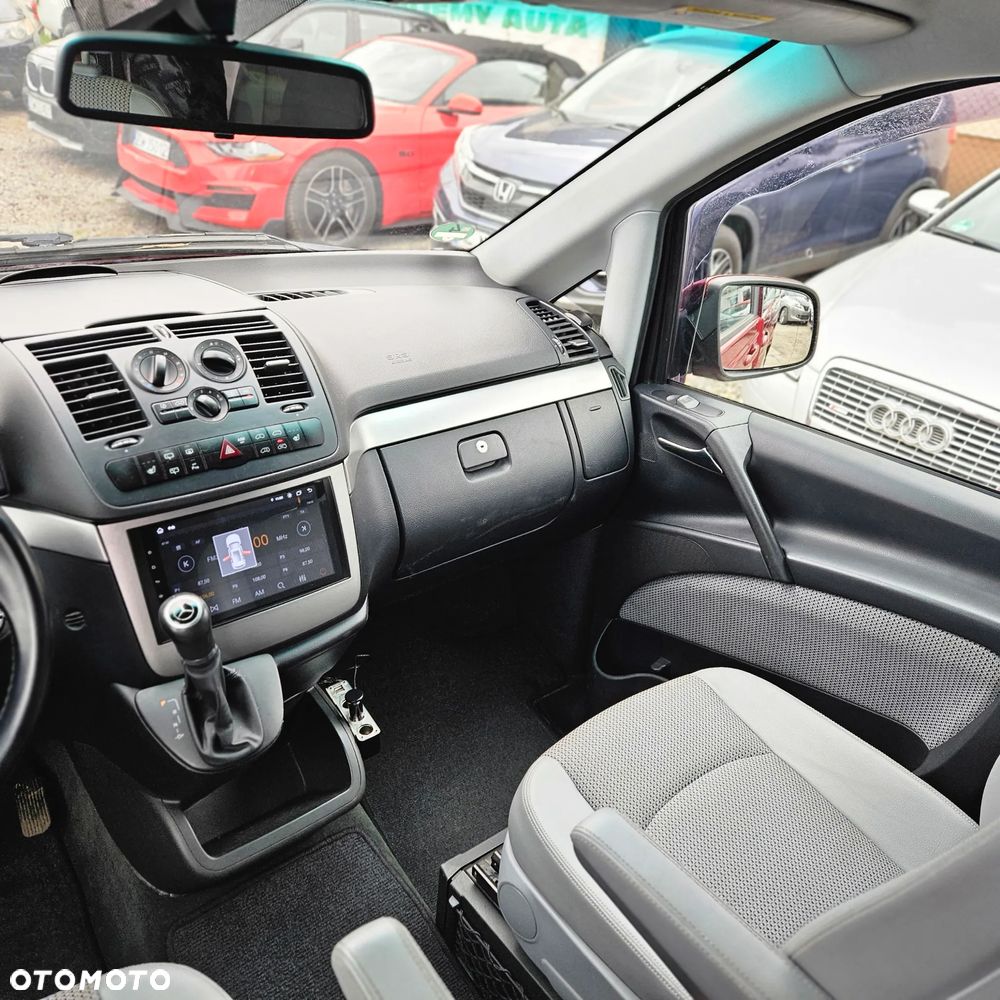 Mercedes-Benz Viano - 30