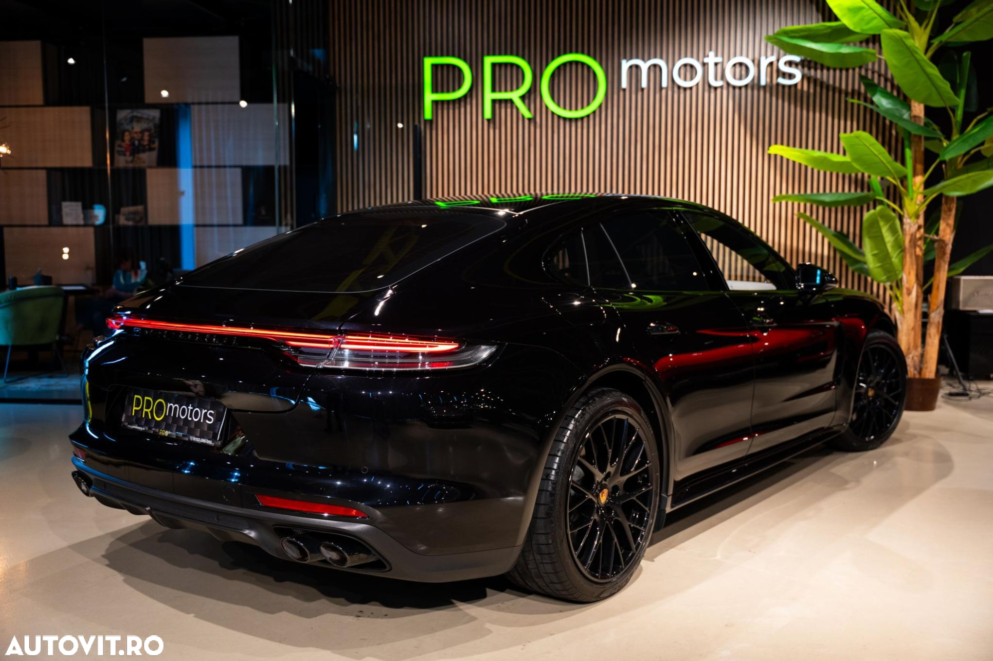 Porsche Panamera - 26