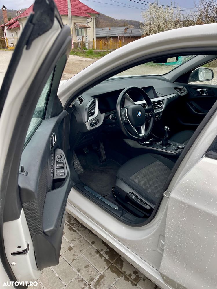 BMW Seria 1 118i - 4