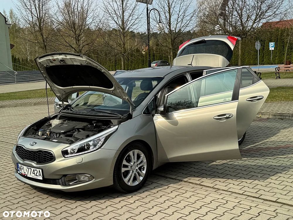 Kia Ceed 1.6 GDI Platinum Edition - 34