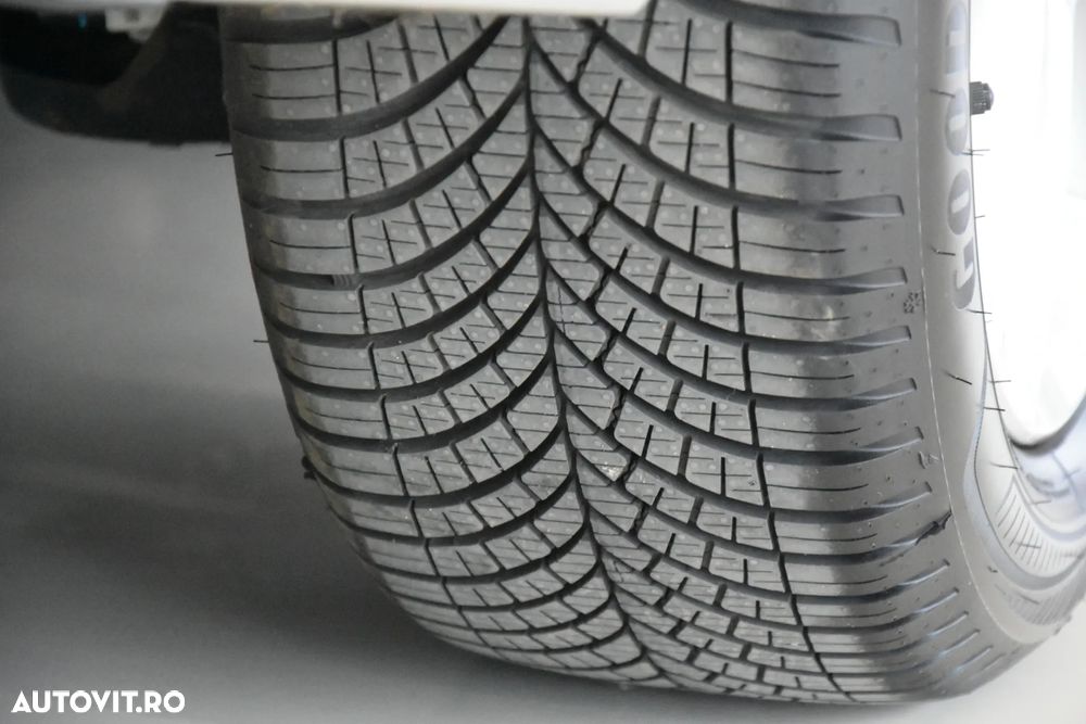 Volkswagen Golf 1.2 TSI BlueMotion Technology Comfortline - 21