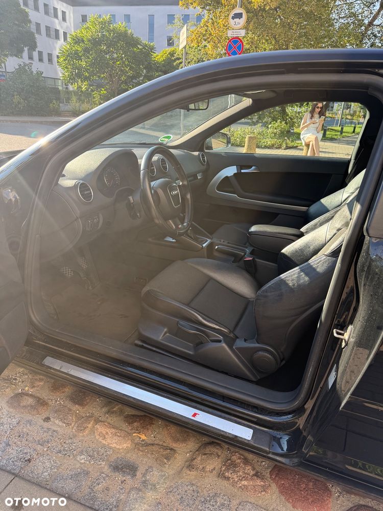 Audi A3 3-drzwiowe 2.0 TDI DPF S Line Sportpaket plus - 26