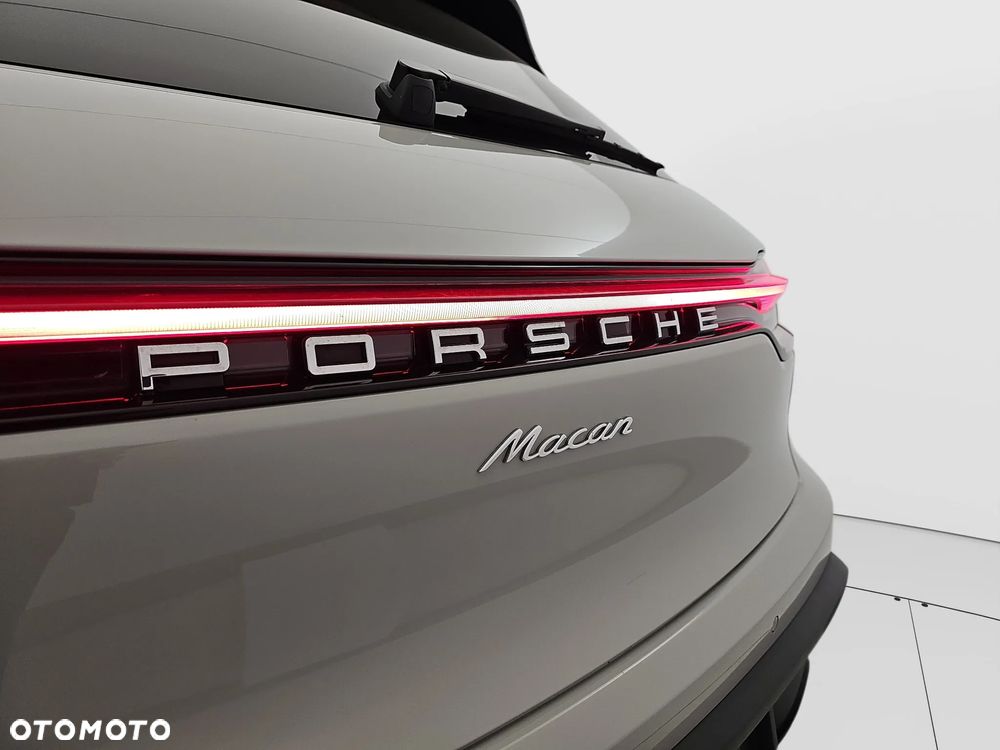 Porsche Macan Standard - 36