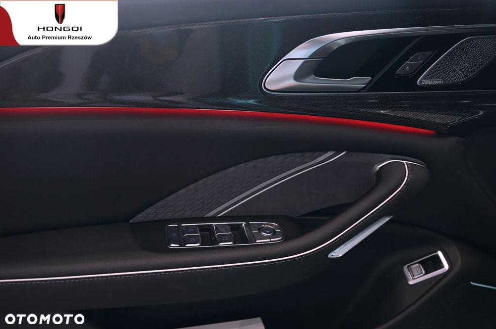 Hongqi H6 - 10