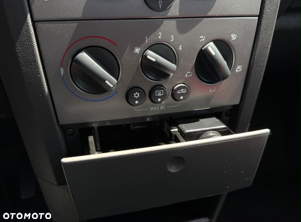 Opel Meriva - 19
