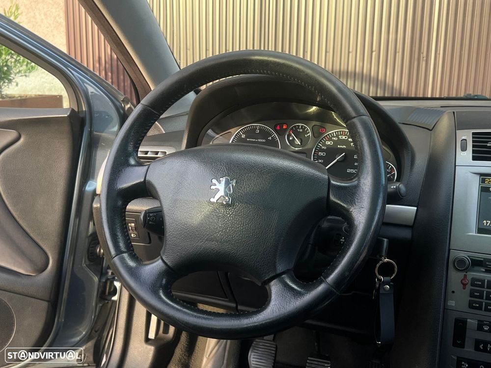 Peugeot 407 SW 1.6 HDi SE Navteq - 14