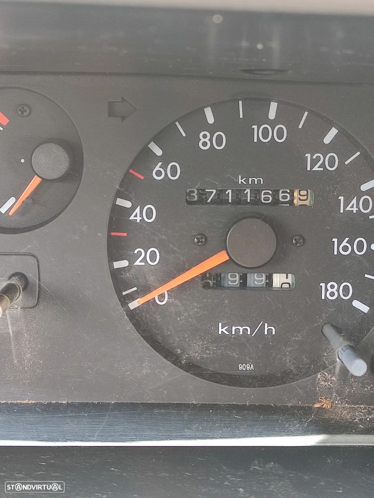 Ford Maverick 2.7 TD GLS - 9