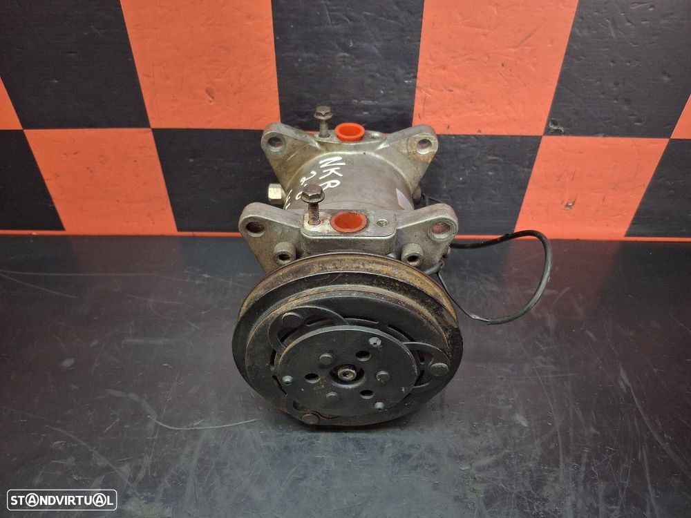 Compressor Do Ar Condicionado Isuzu Elf Camião De Plataforma/Chassis ( - 1