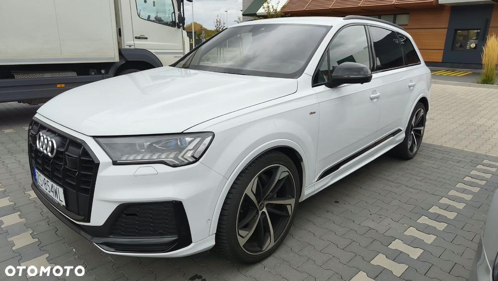 Audi Q7 - 1