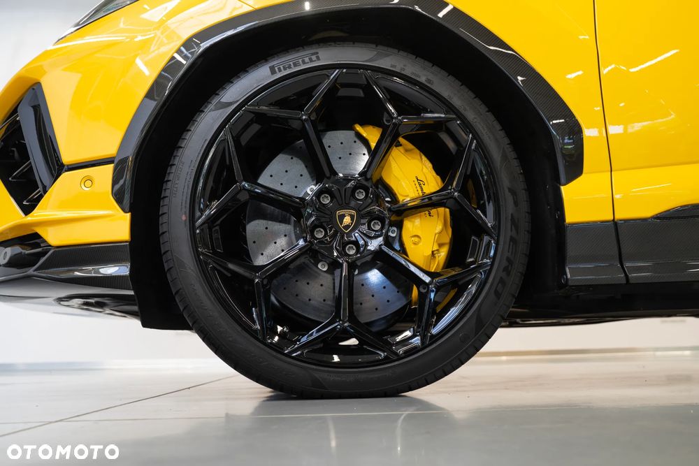Lamborghini Urus - 8