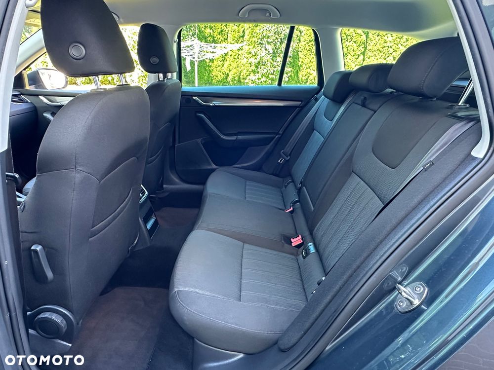 Skoda Octavia 1.8 TSI DSG Style - 21