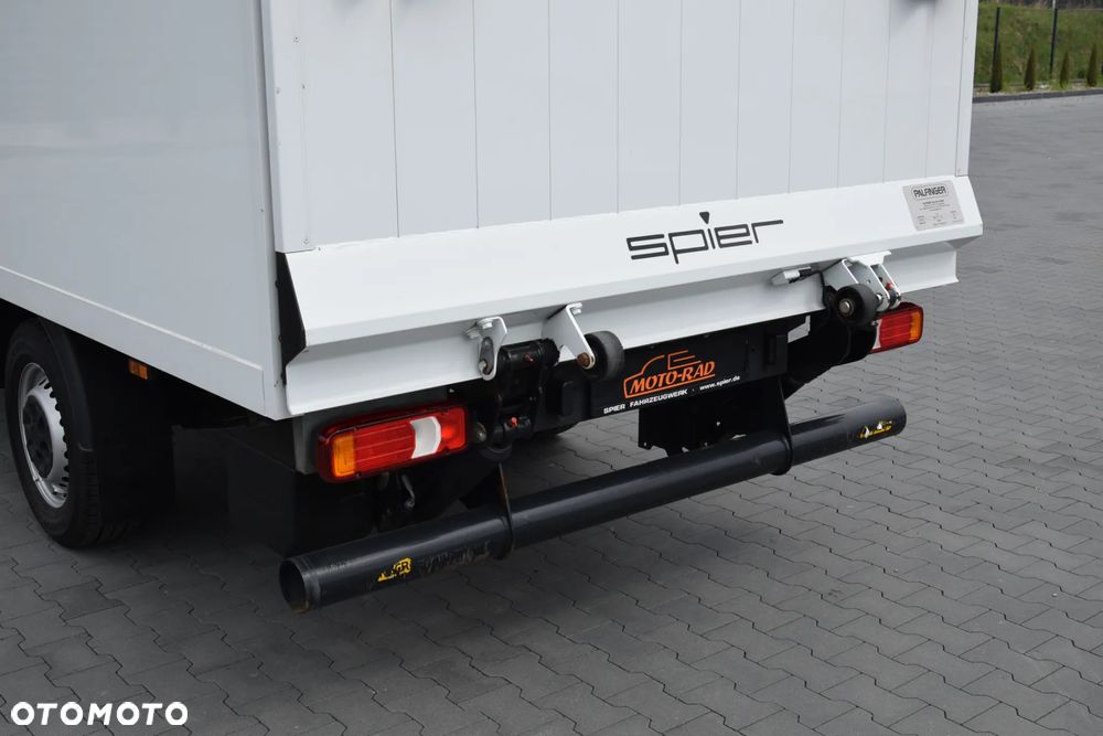 Iveco DAILY 35S14 / 2.3 - 140 KM / AUTIOMAT HI-MATIC / 3 OSOBY / DO 3,5 TONY / KONTENER / DOSTAWCZE / WINDA PALFINGER / KLIMA / TEMPOMAT / 2022 / SERWISOWANY / SPROWADZONY Z NIEMIEC - 11