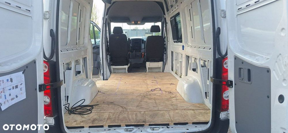 Volkswagen Crafter - 17