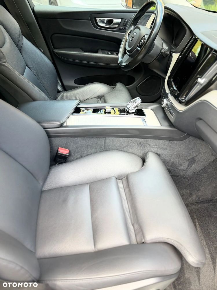 Volvo XC 60 B5 B AWD Inscription - 3