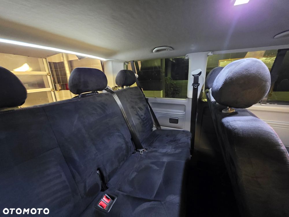 Volkswagen Caravelle L1 4Motion - 20