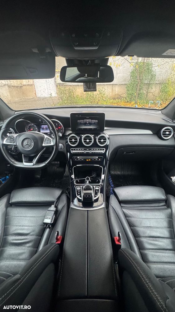 Mercedes-Benz GLC 220 d 4Matic 9G-TRONIC AMG Line - 13