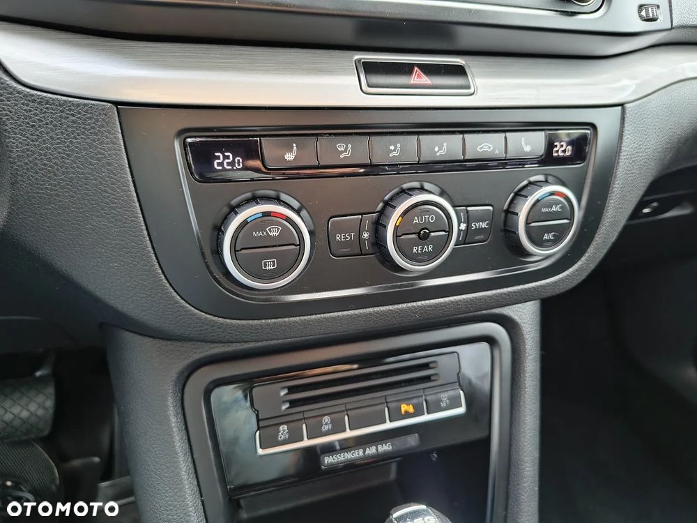Volkswagen Sharan 2.0 TDI DSG Blue Motion Highline - 23