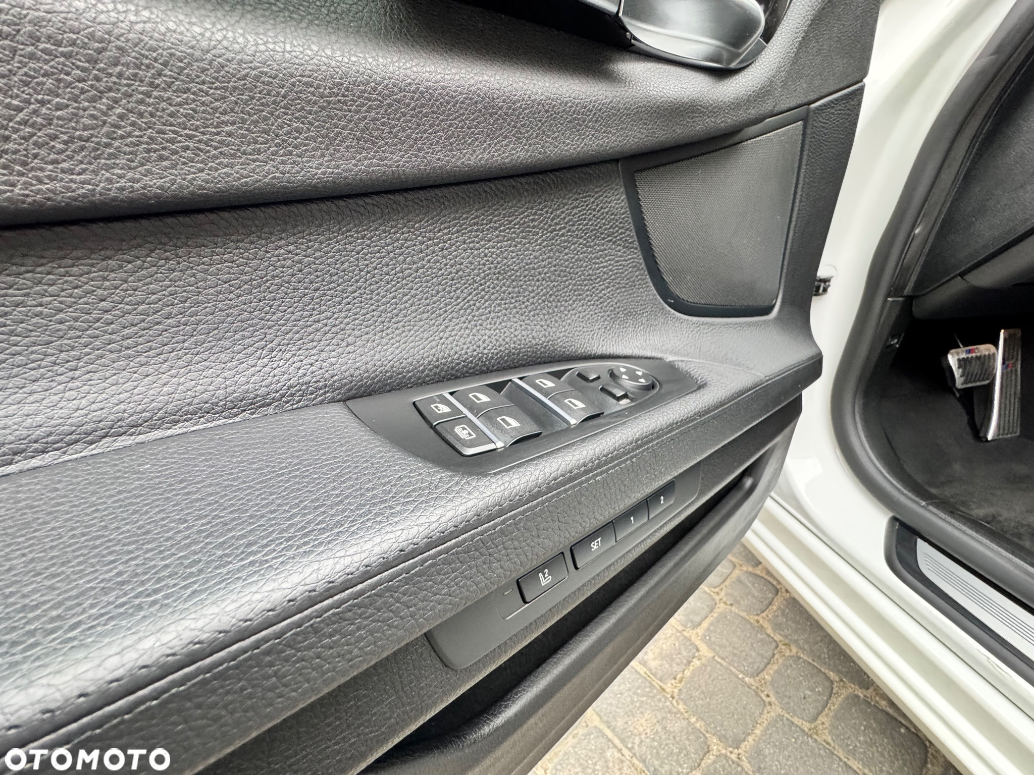 BMW Seria 7 740i - 31