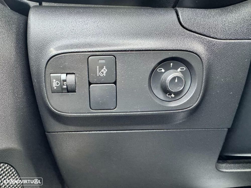 Citroën C3 1.6 BlueHDi Shine - 12