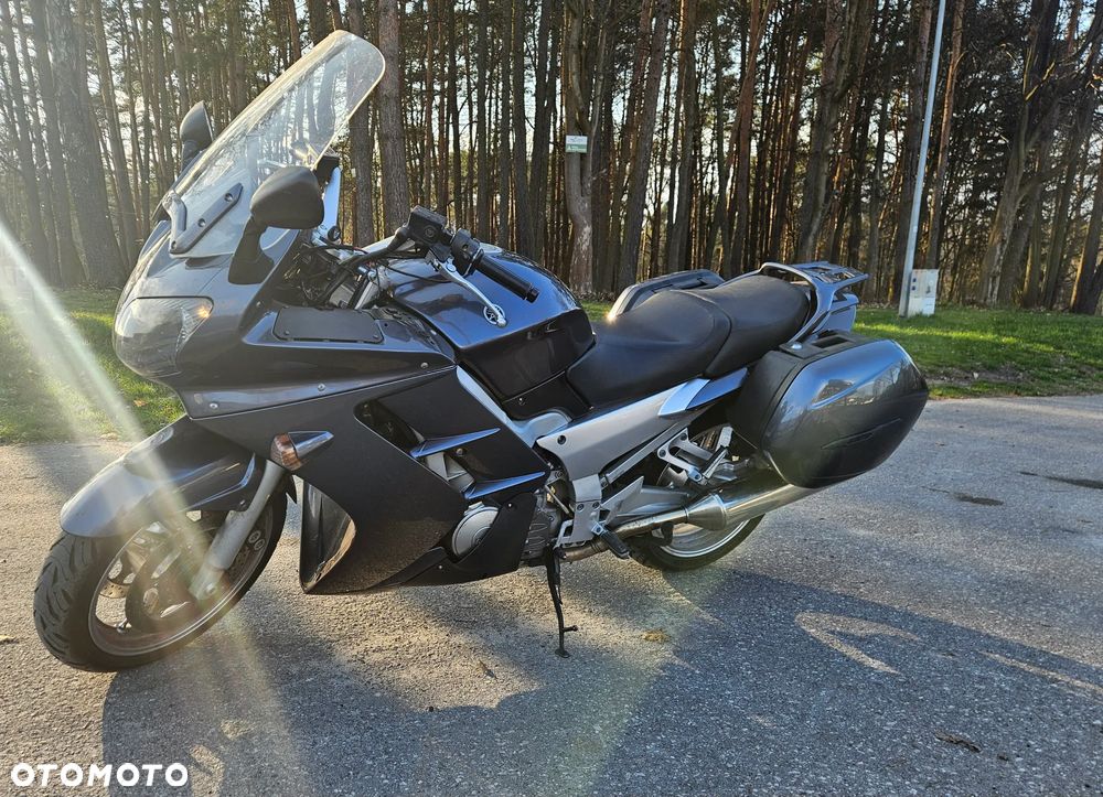 Yamaha FJR - 29