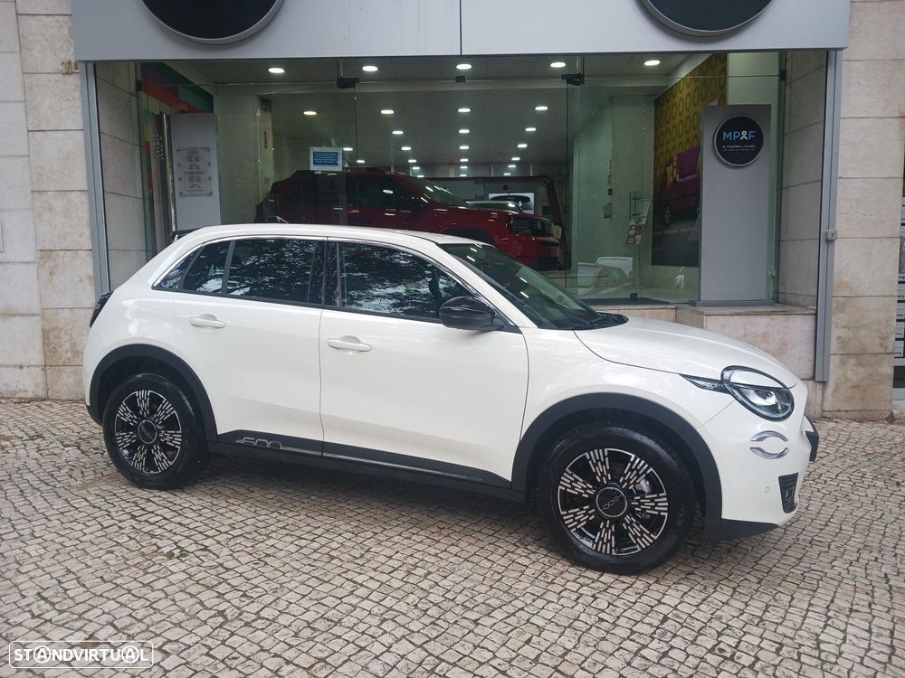 Fiat 600 1.2 Hybrid Icon - 2