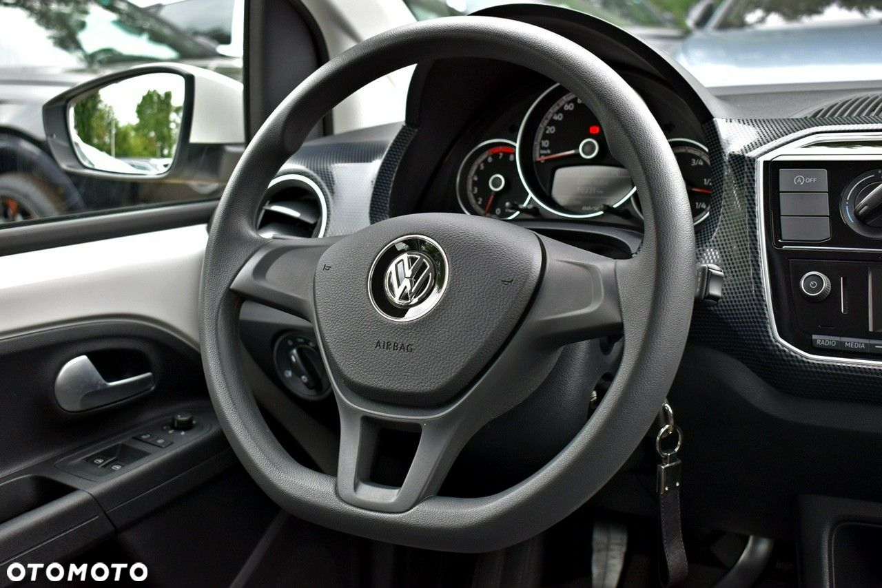 Volkswagen up! 1.0 move - 18