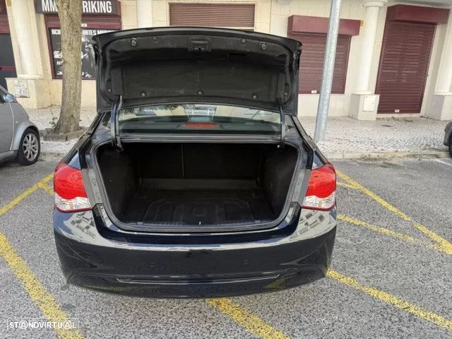 Chevrolet Cruze 1.7 VCDi LT - 13