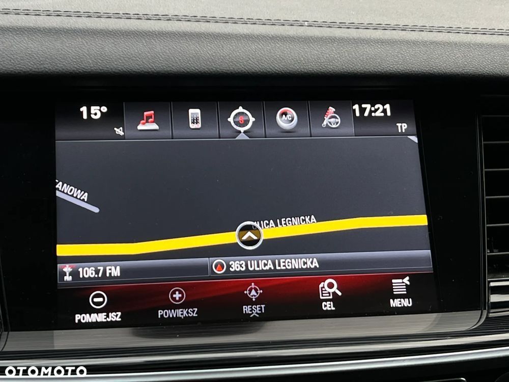 Opel Insignia - 25
