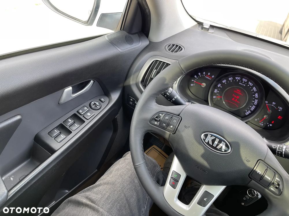 Kia Sportage 2.0 CRDI 4WD Dream-Team Edition - 17