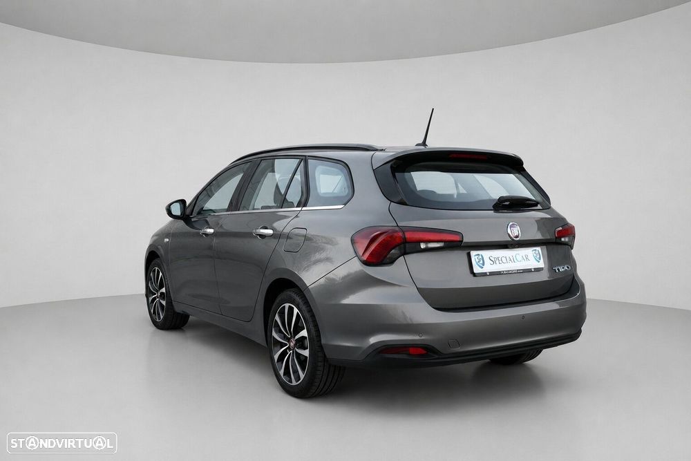 Fiat Tipo Station Wagon 1.6 M-Jet Lounge — fotografia 6