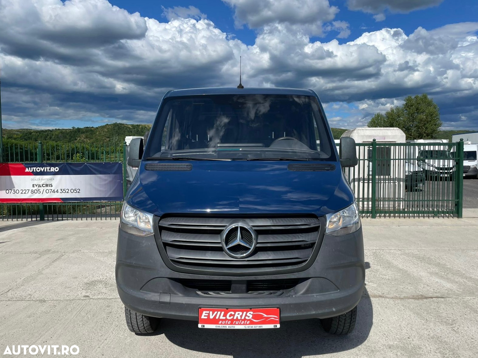 Mercedes-Benz Sprinter 4x4 DOKA - 9