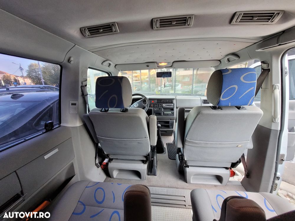Volkswagen Multivan - 11