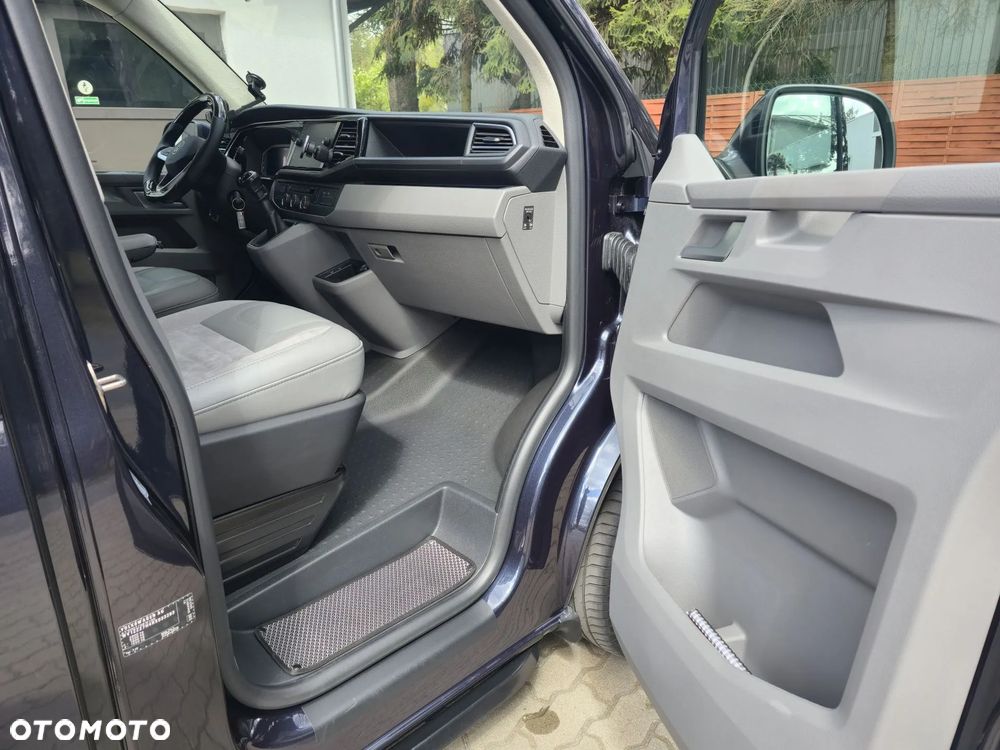 Volkswagen Transporter T6.1 - 12