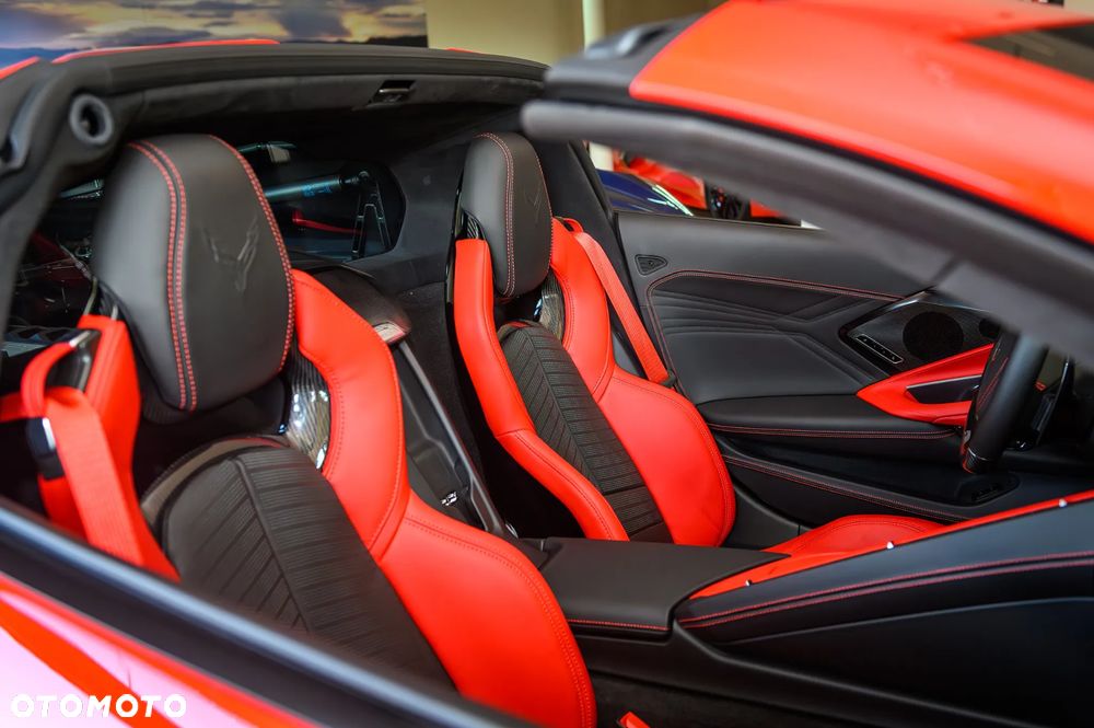 Chevrolet Corvette - 23