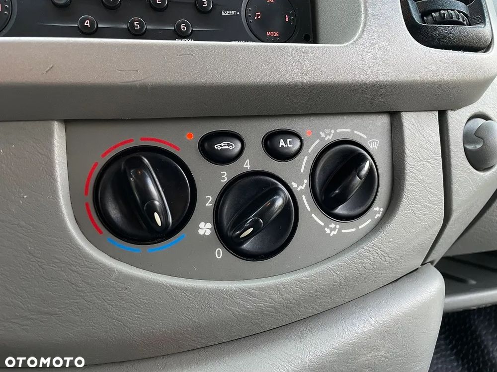 Renault Trafic L1H1 Passenger Lux - 21