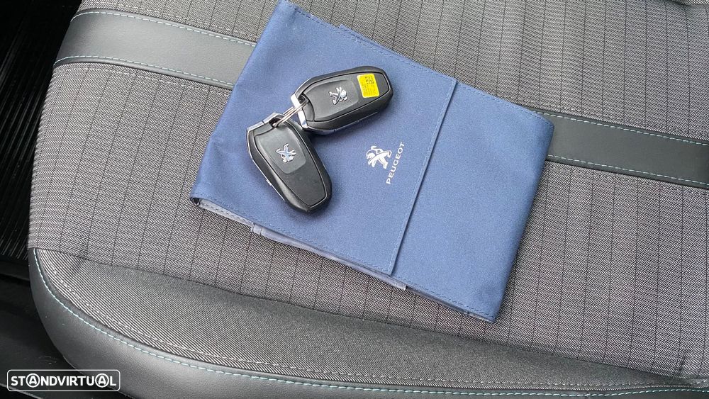 Peugeot e-208 50 kWh Allure Pack - 52