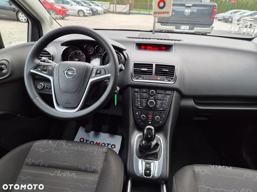 Opel Meriva - 8