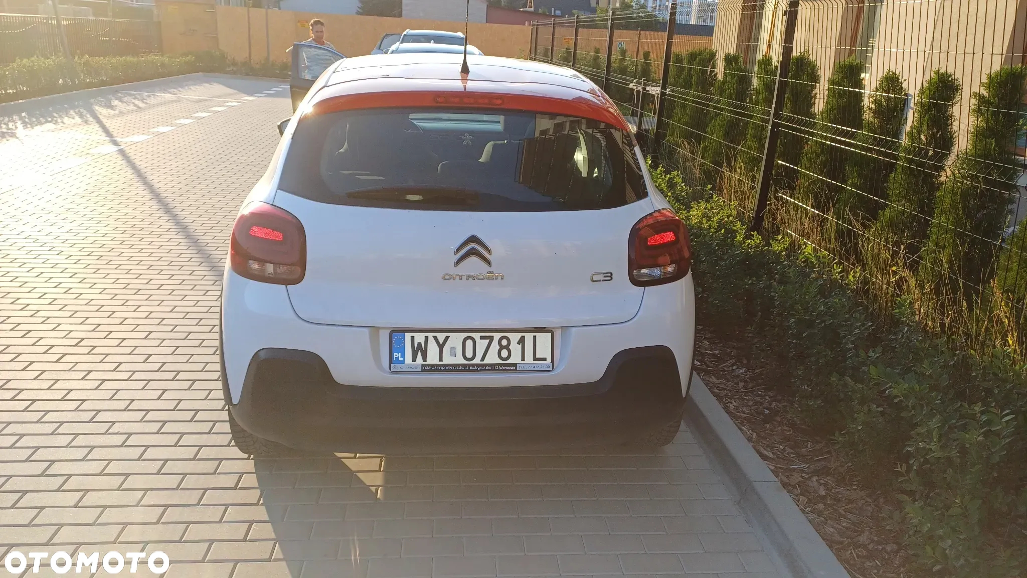 Citroën C3 1.2 PureTech Shine - 4
