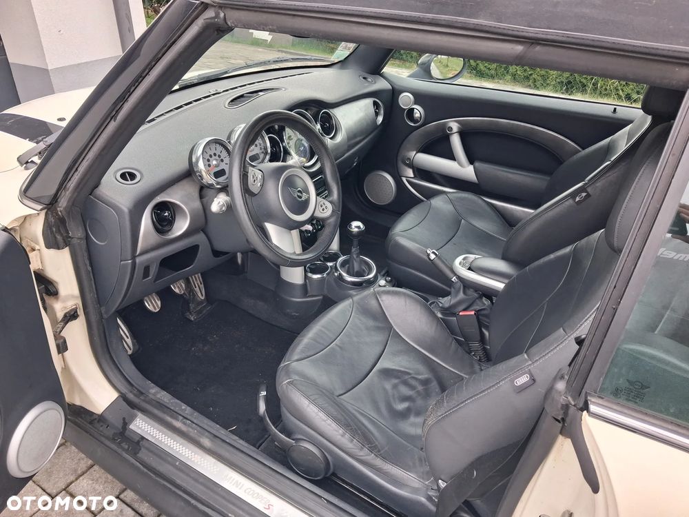 MINI Cooper Standard - 5