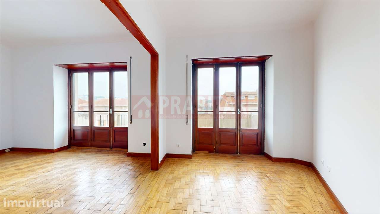 Apartamento T4 no Bairro Norton de Matos, excelente localização junto - Grande imagem: 4/21