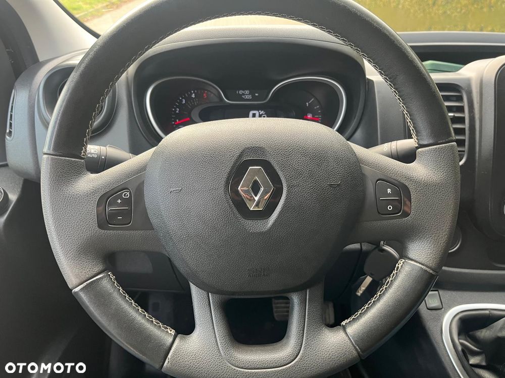 Renault Trafic - 15