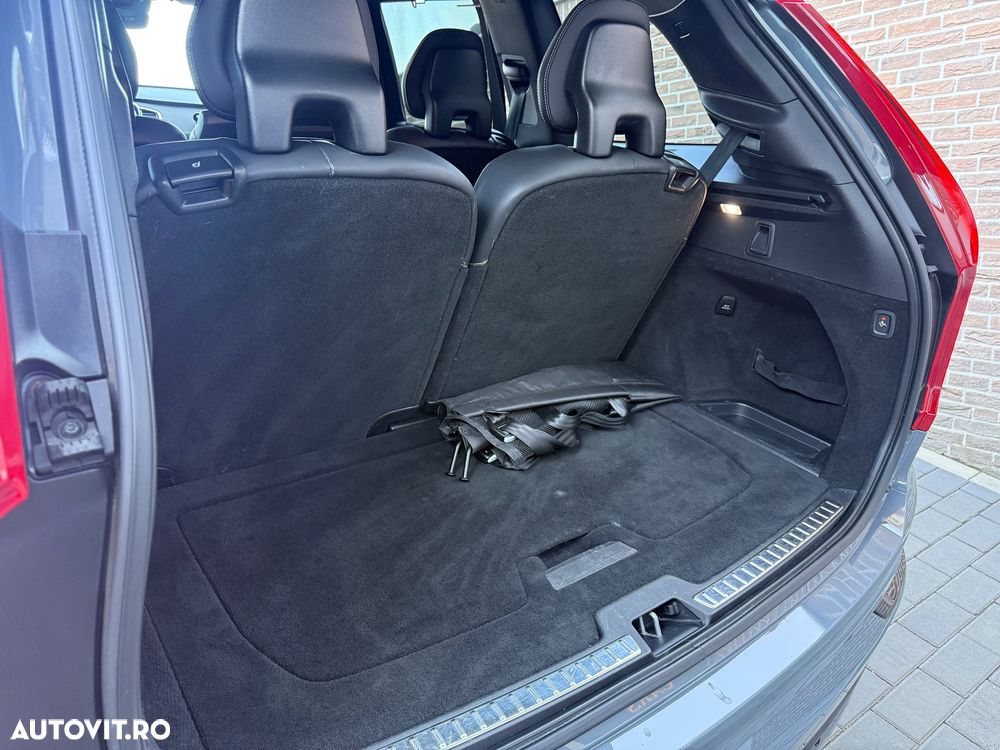 Volvo XC 90 B5 D AWD Geartronic RDesign - 36