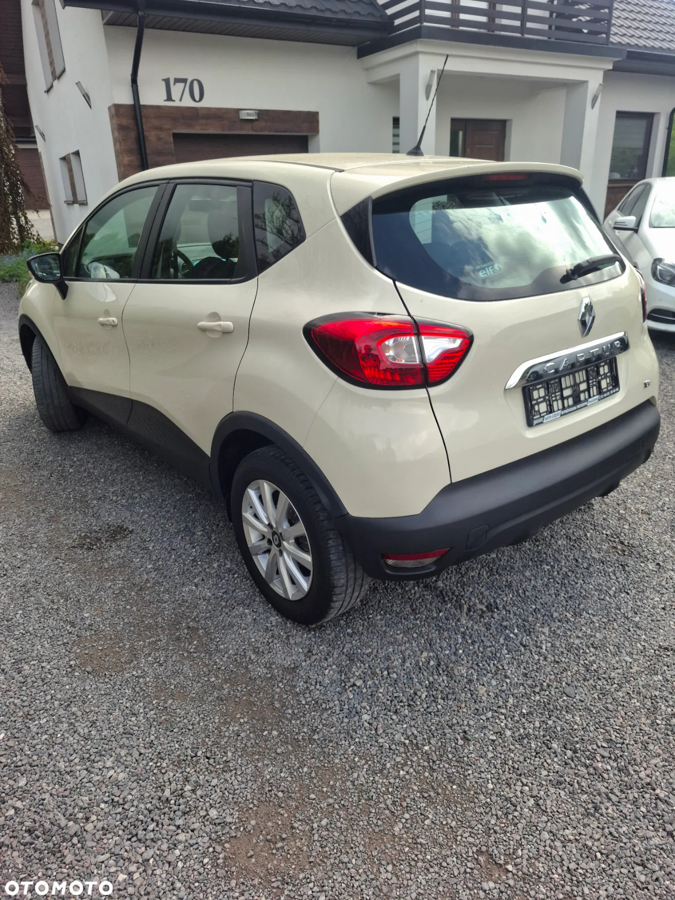 Renault Captur 1.0 TCe Equilibre - 2
